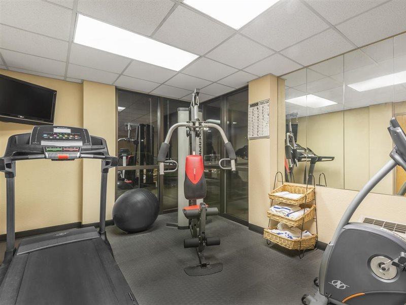 Ramada By Wyndham Columbus North Hotel Westerville Buitenkant foto