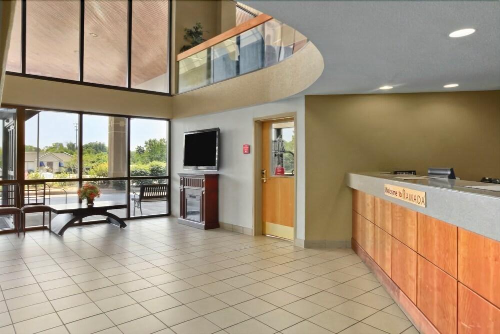 Ramada By Wyndham Columbus North Hotel Westerville Buitenkant foto