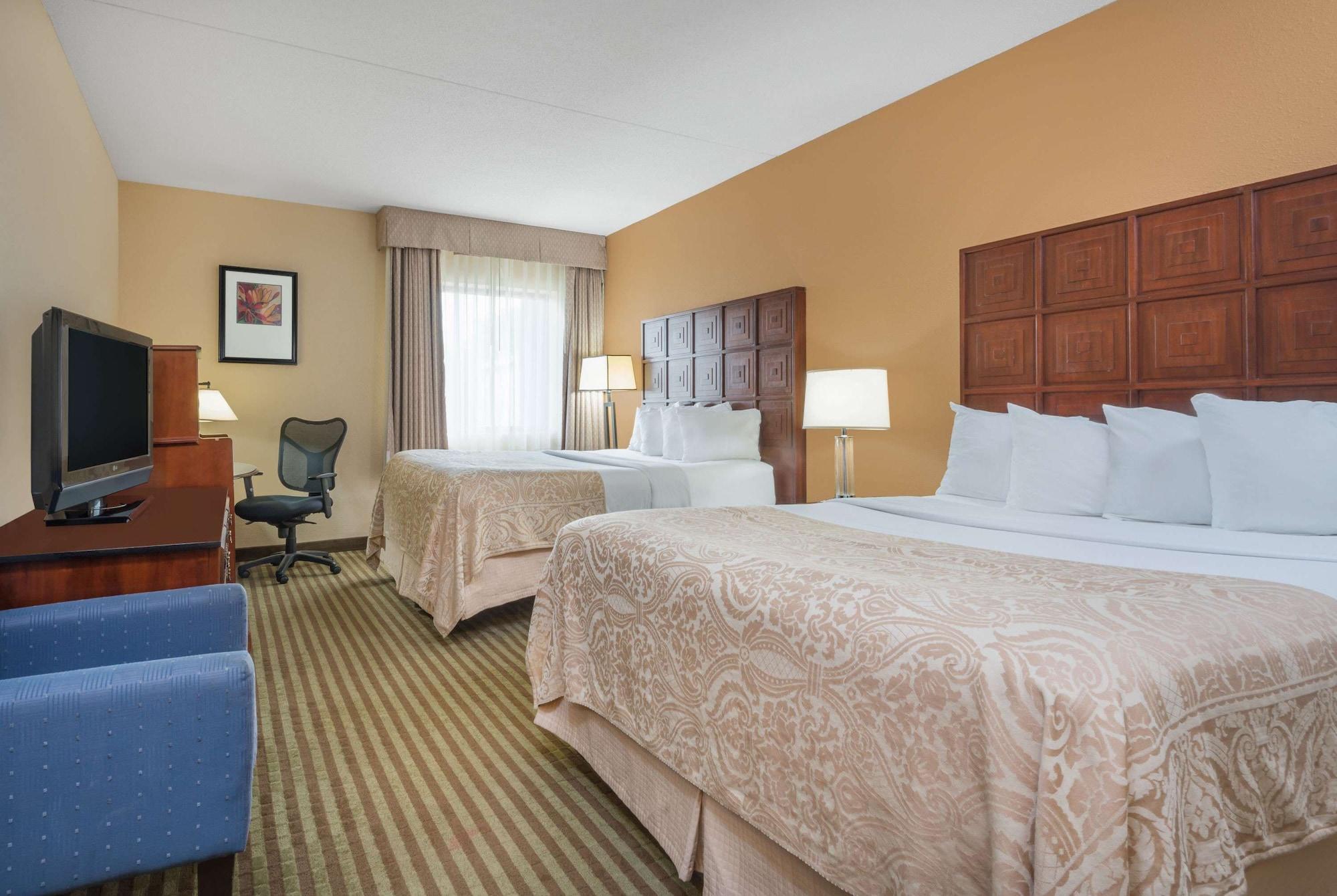 Ramada By Wyndham Columbus North Hotel Westerville Buitenkant foto