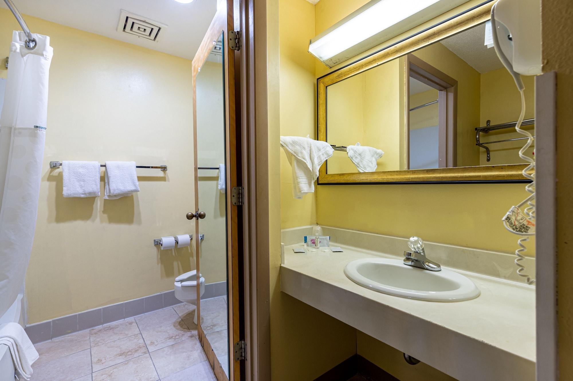 Ramada By Wyndham Columbus North Hotel Westerville Buitenkant foto