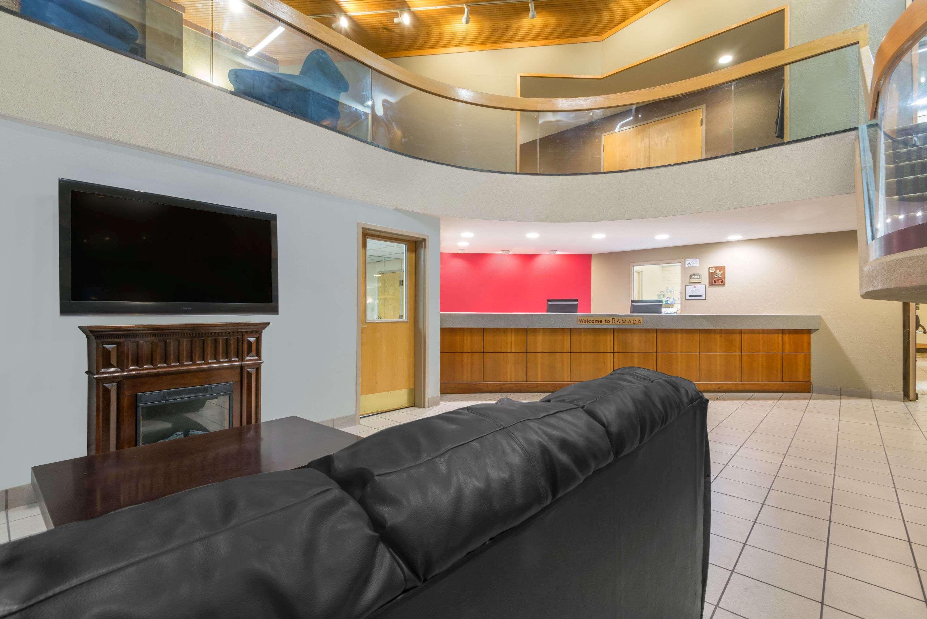 Ramada By Wyndham Columbus North Hotel Westerville Buitenkant foto
