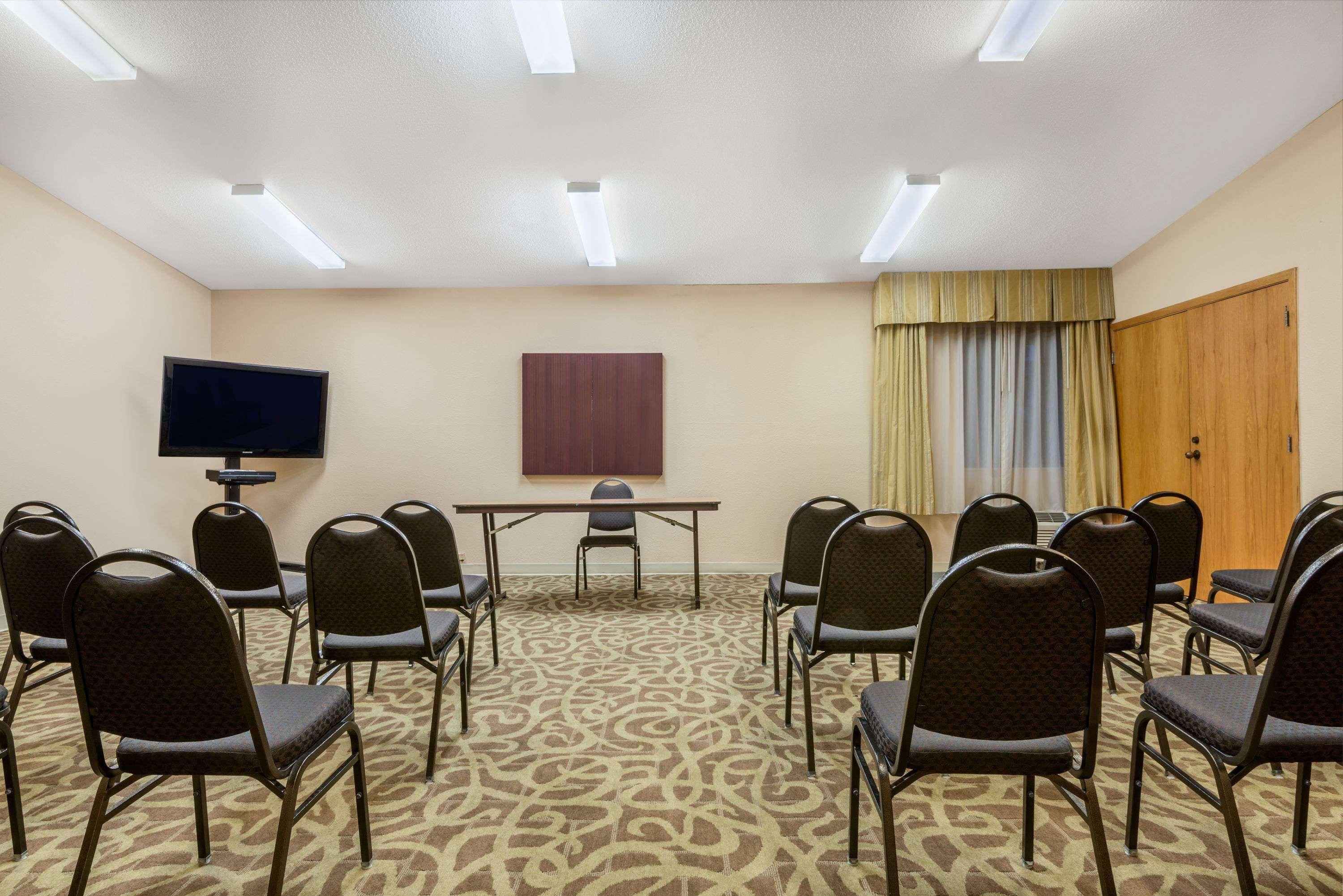 Ramada By Wyndham Columbus North Hotel Westerville Buitenkant foto